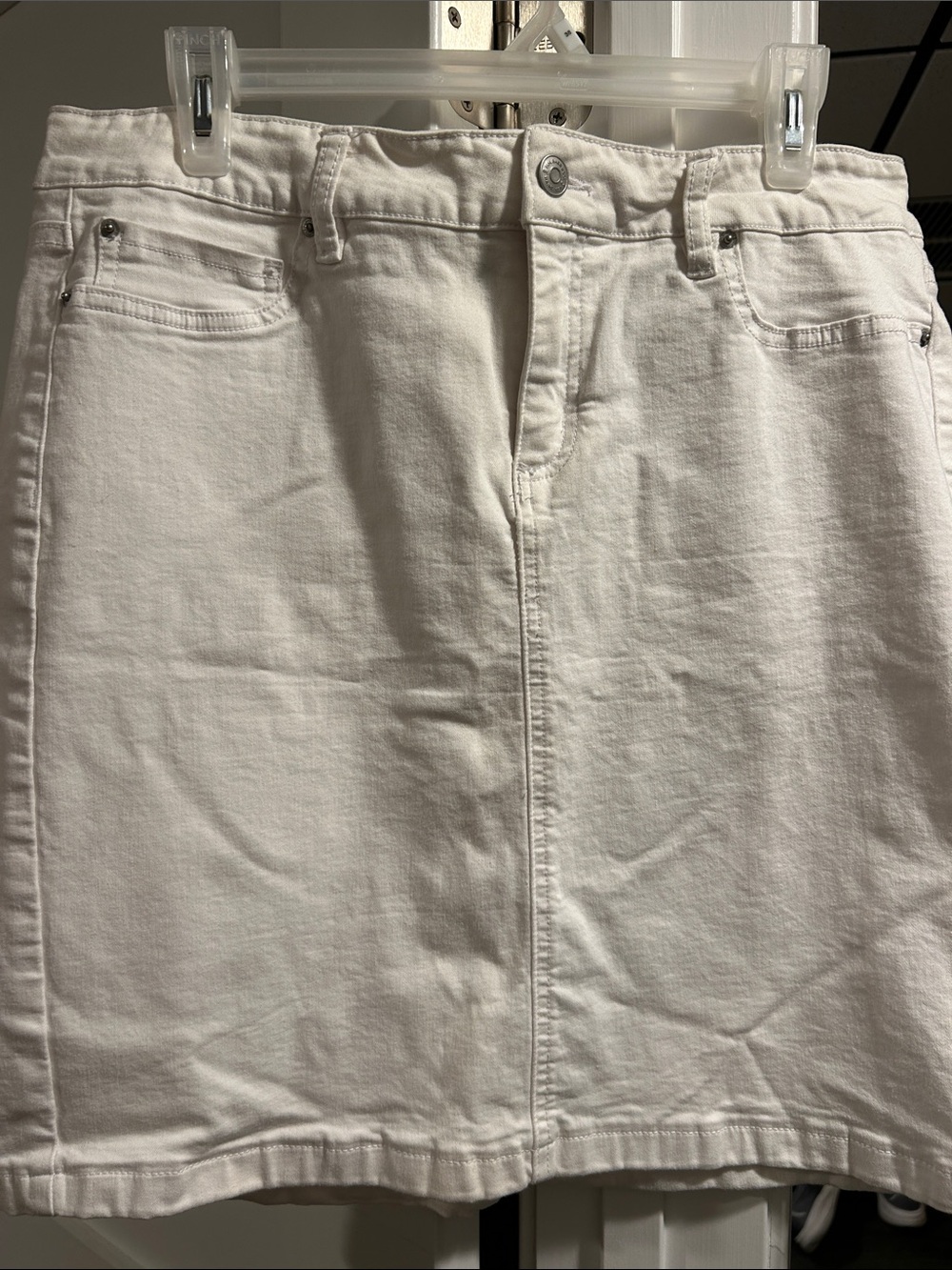 Bass Women’s Slim White Denim Jeans Skirt